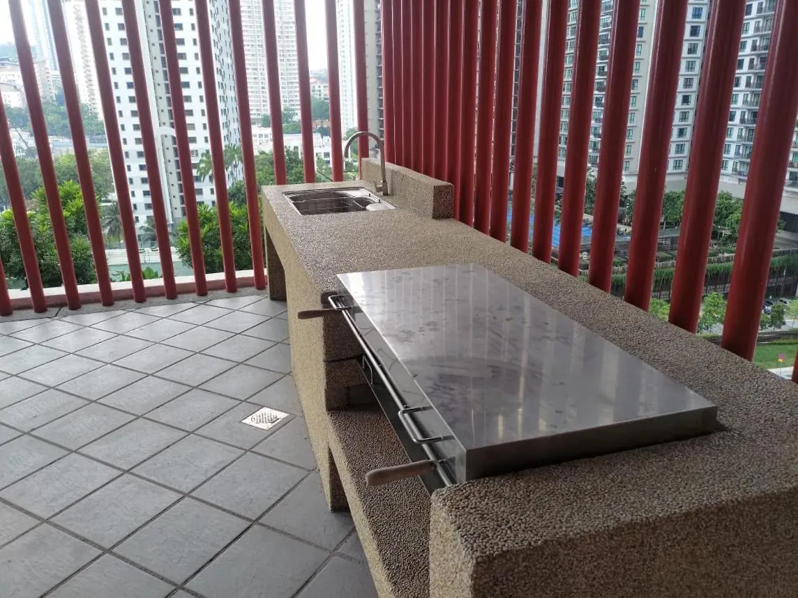 Theooak Suite 4Pax Cozy Home Stay @Mont Kiara 吉隆坡 公寓